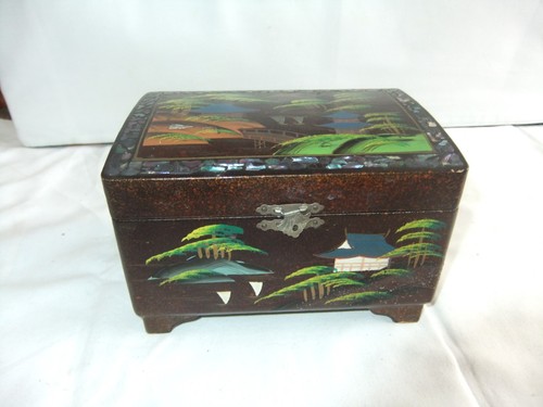 Vintage chinese lacquered - chinese,