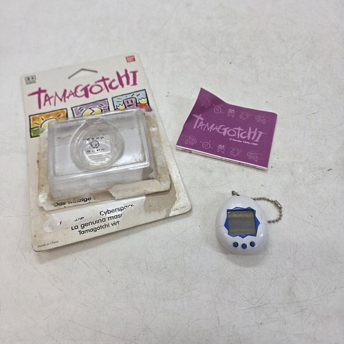 Vintage bandai tamagotchi - vintage,