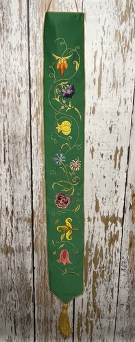 Vtg needlepoint bell pull - needlepoint,