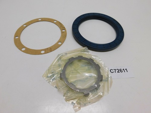 Wheel hub seals - seals, set