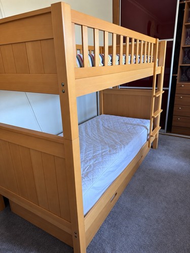 Wooden bunk beds - wooden, aspace