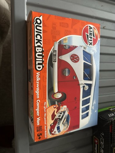Airfix quick build camper - build, vw