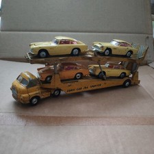 Yellow Corgi Major 1101 Bedford Carrimore Car Transporter & 4 Aston DB4 Models 