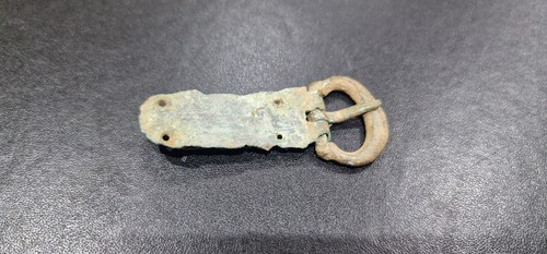 Intact medieval bronze buckle - medieval,