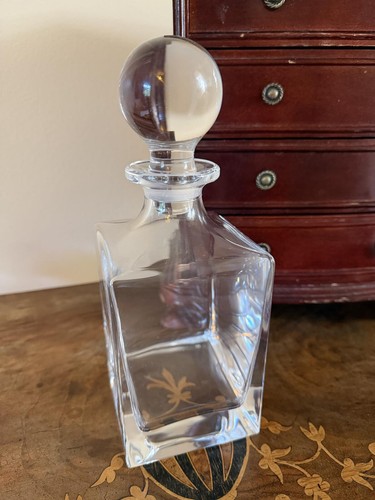 Square based glass decanter