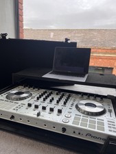 Full DJ Bundle Pioneer DJ DDJ-SX Performance Model (White) + Odyssey Flight Case