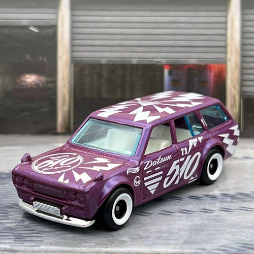 Hot wheels datsun - wheels, bluebird