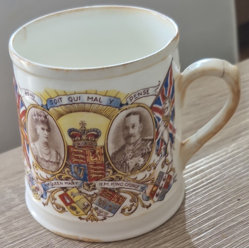 Aynsley 1911 coronation mug - aynsley,