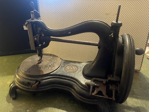 Antique jones swan serpentine - jones,