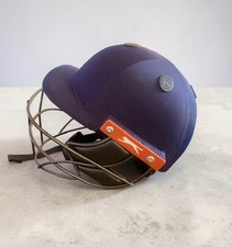 Slazenger V2 Junior Cricket