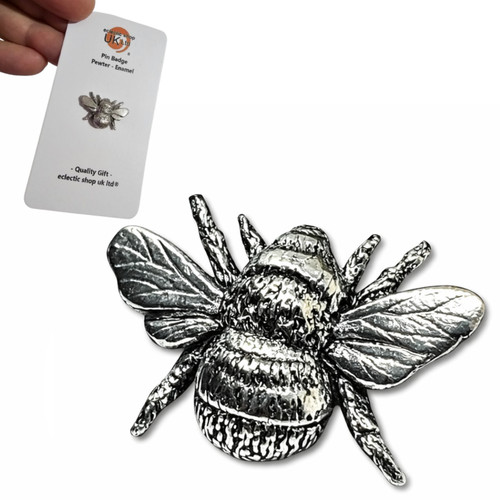 Bumble bee pin - bee, badge