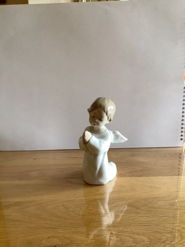 Lladro figurines child - figurines,