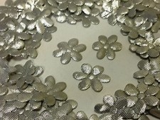 100 Fabric Glittery Padded Flower Motifs 4 Card Craft Sewing Dresses & Wedding