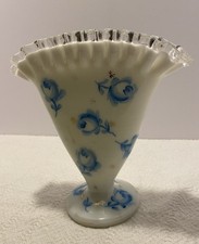 Fenton art glass charleton - art,
