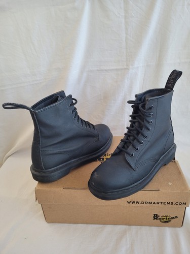 Martens boots size 6 - martens,