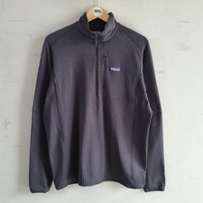 Patagonia Mens Black R1