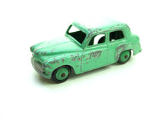 DINKY 40f HILLMAN MINX