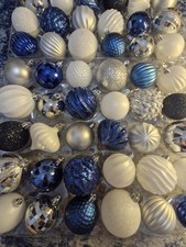 CHRISTMAS TREE BAUBLES