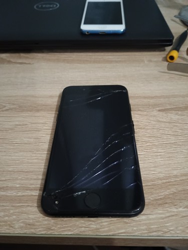 Apple iphone black - iphone,