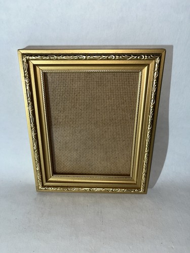Vintage small gold tone - vintage, wooden