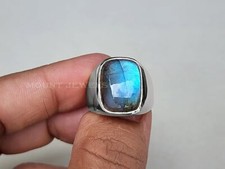 Natural Labradorite Gemstone