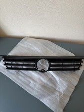 VW Polo MK3 (6N/6N2) Front Radiator Grille 6N0853653B – Used OEM