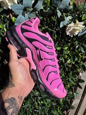 Nike Air Max Plus SE trainers