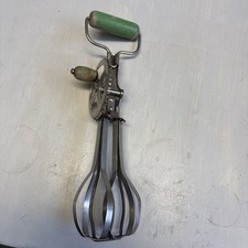 Vintage Skyline Metal Green