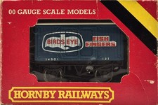 Hornby r105 12t closed - closed, van
