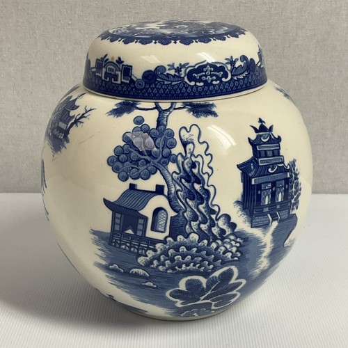 Willow pattern tea caddy - willow,