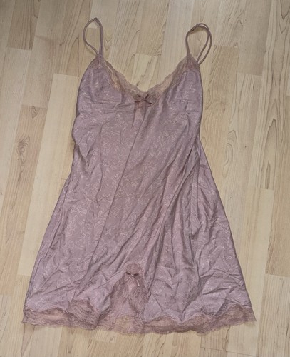 Pink vintage lace nightgown - pink,