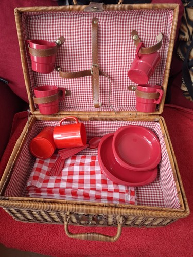 Asda picnic basket - basket, for