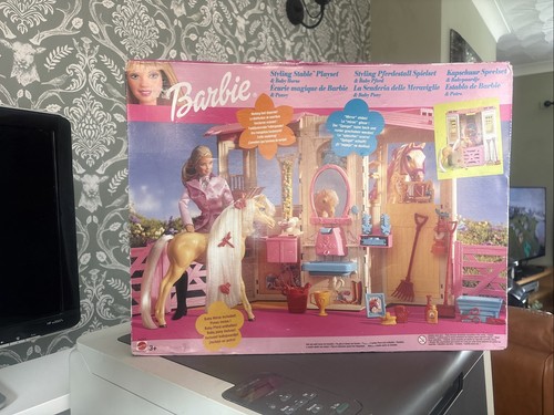 Vintage barbie styling stable - vintage,