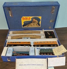 HORNBY DUBLO EDP1  “Sir Nigel Gresley” Passenger Train Set - LNER, Boxed, VGC.