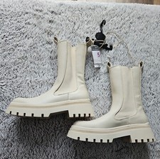 Beige Chunky Boots Size 5 New