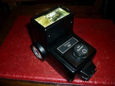 Vivitar 283 flashgun with accessories