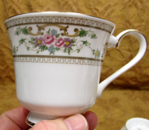 Royal doulton alton fine - royal,