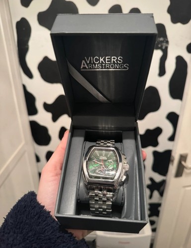 Genuine vickers armstrong - genuine,