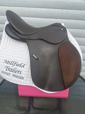 16.5  Brown Wintec With Cair Adjustable Gullet  Narrow To Extra Wide Ref 84