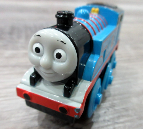 Thomas tank engine diecast - thomas,