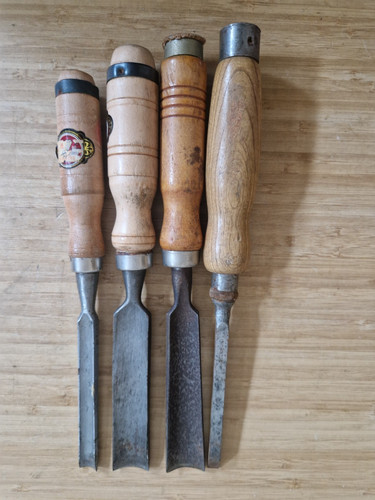 Vintage wood gouge chisel - x,