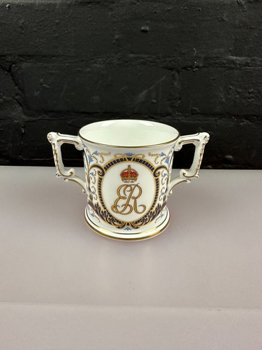 Royal crown derby loving - royal,