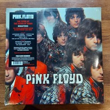 PINK FLOYD THE PIPER AT THE