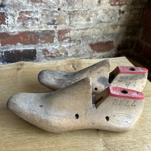 Pair vintage antique - of,