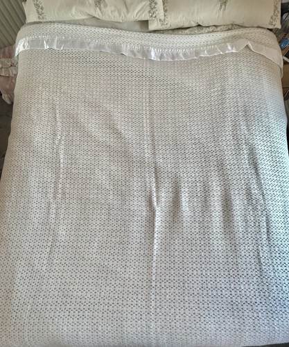 Vintage white acrylic - vintage,