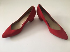 New! Women Naturalizer Suede