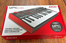 AKAI MPK mini MIDI keyboard