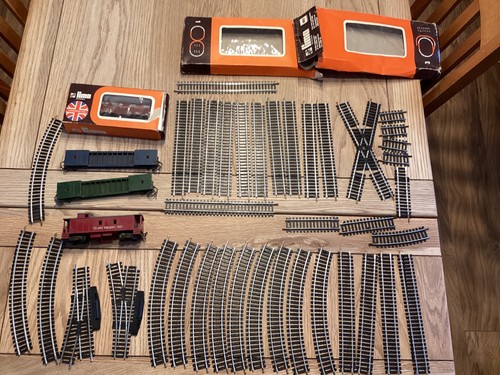 Lima and triang train - triang,