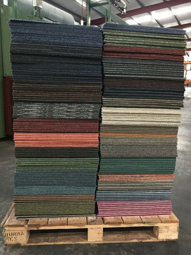 500 mixed carpet tiles - mixed,