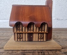 HANDMADE PISKEY LED LTD WOODEN SMOKING TUDOR HOUSE PASTILLE / INCENS CONE BURNER